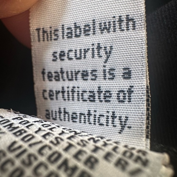 Diane von Furstenberg | Black Shift Dress with Pockets - Picture 8 of 10